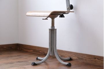 ヴィンテージ家具　イギリスビンテージ　おしゃれな回転椅子(2)