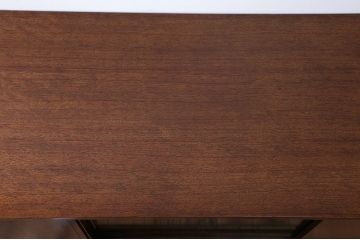 ヴィンテージ家具　北欧ビンテージ　ミッドセンチュリー　G-PLAN　サイドボード