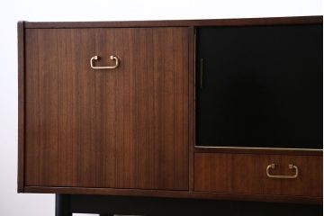 ヴィンテージ家具　北欧ビンテージ　ミッドセンチュリー　G-PLAN　サイドボード