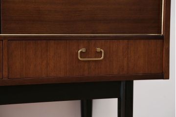 ヴィンテージ家具　北欧ビンテージ　ミッドセンチュリー　G-PLAN　サイドボード