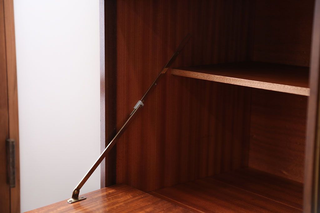 ヴィンテージ家具　北欧ビンテージ　ミッドセンチュリー　G-PLAN　サイドボード