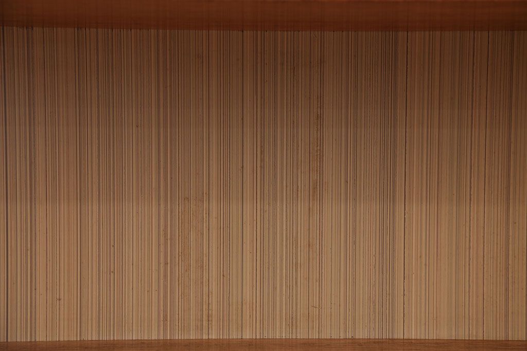 レトロ家具　アンティーク　古い木製のレトロな本棚