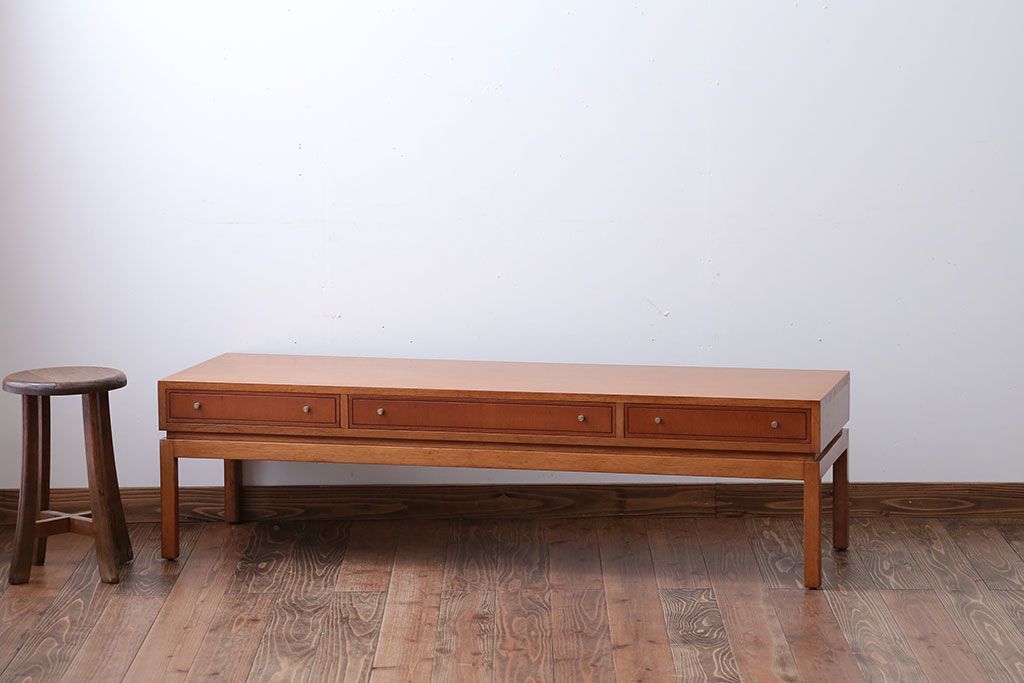 ヴィンテージ家具　北欧ビンテージ　両開き引き出し付きセンターテーブル