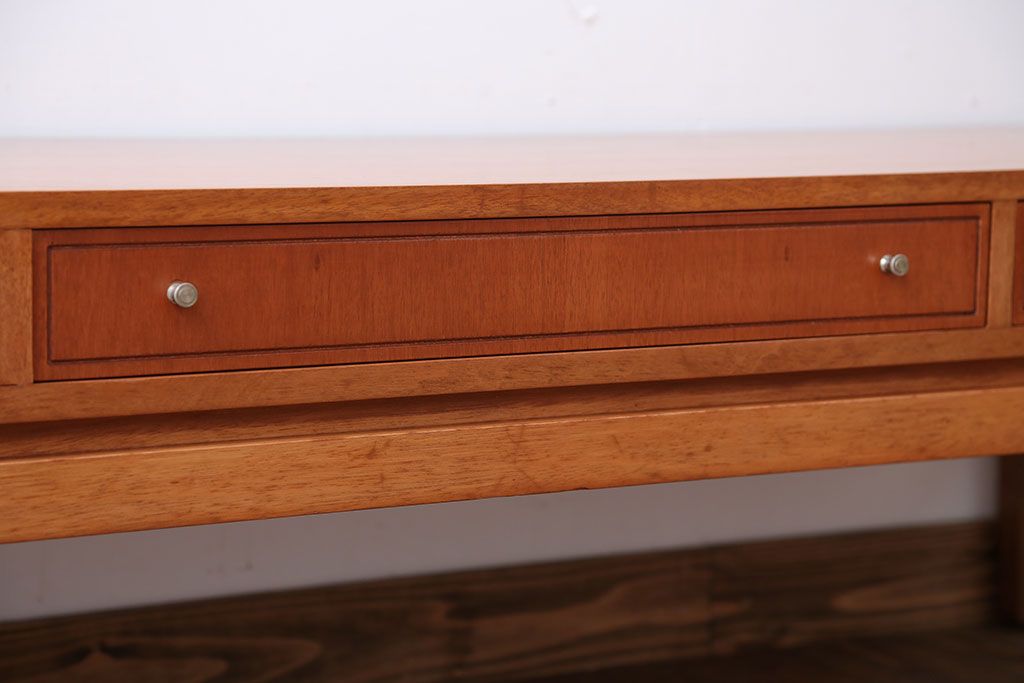 ヴィンテージ家具　北欧ビンテージ　両開き引き出し付きセンターテーブル