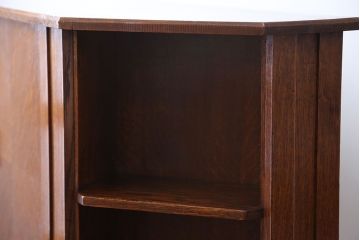 アンティーク家具　イギリスアンティーク　オーク材のヘキサゴンキャビネット