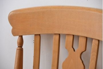 アンティーク家具　イギリスアンティーク　ゆったりとした大きなアームチェア