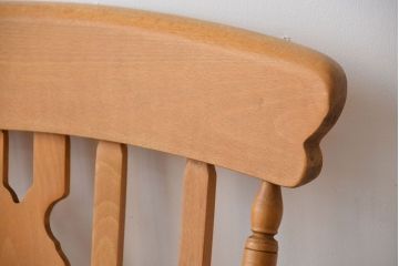 アンティーク家具　イギリスアンティーク　ゆったりとした大きなアームチェア