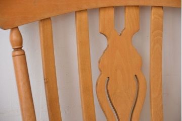 アンティーク家具　イギリスアンティーク　ゆったりとした大きなアームチェア