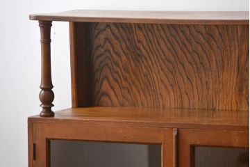 レトロ家具　昭和レトロ　飾り棚付き!古い木製の本箱