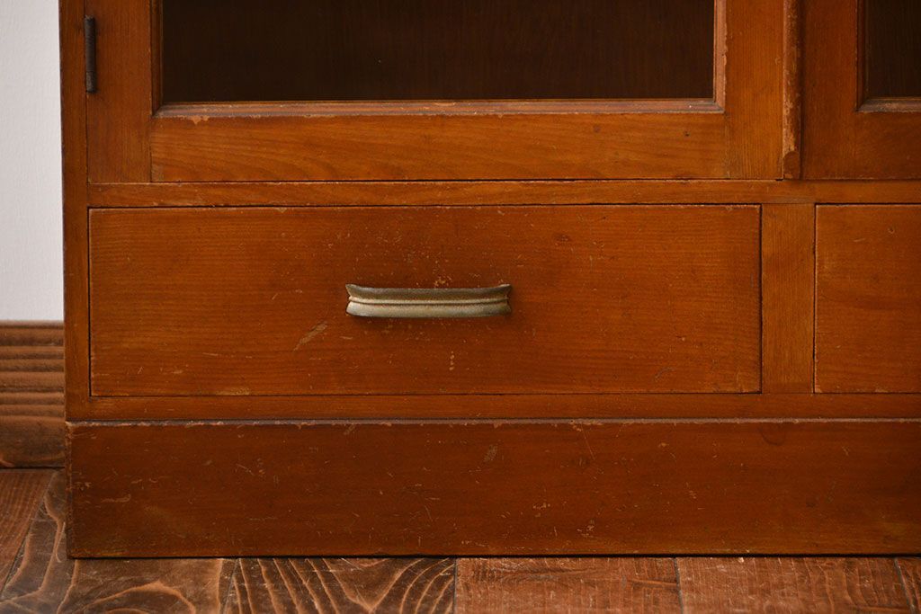 レトロ家具　昭和レトロ　飾り棚付き!古い木製の本箱