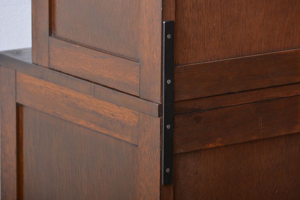 レトロ家具　昭和レトロ　作業台付き古い木製のキッチンキャビネット