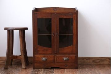 アンティーク家具　和製アンティーク　とても小さな古い木製の本箱