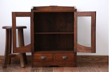 アンティーク家具　和製アンティーク　とても小さな古い木製の本箱