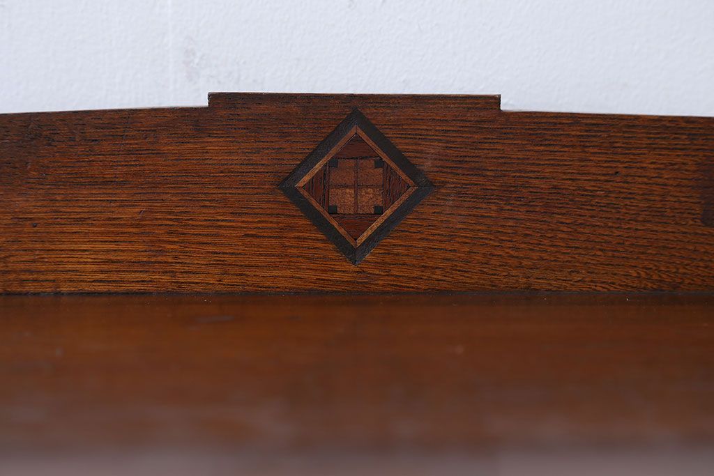 アンティーク家具　和製アンティーク　とても小さな古い木製の本箱