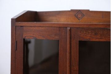 アンティーク家具　和製アンティーク　とても小さな古い木製の本箱