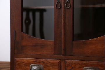 アンティーク家具　和製アンティーク　とても小さな古い木製の本箱