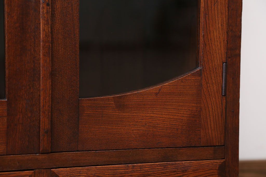 アンティーク家具　和製アンティーク　とても小さな古い木製の本箱