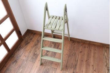 アンティーク雑貨　イギリスアンティーク　おしゃれなペイントステップラダー