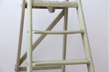 アンティーク雑貨　イギリスアンティーク　おしゃれなペイントステップラダー