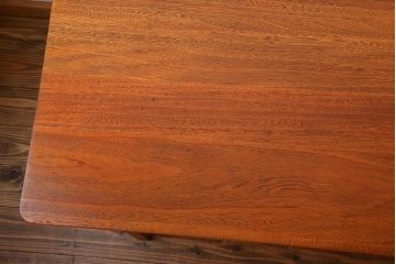 アンティーク家具　【イギリスアンティーク・ダイニングテーブル】　古い木製のシンプルなダイニングテーブル(デスク)