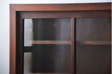 アンティーク家具　和製アンティーク　古い木製の引き戸付き大きな薄型収納棚