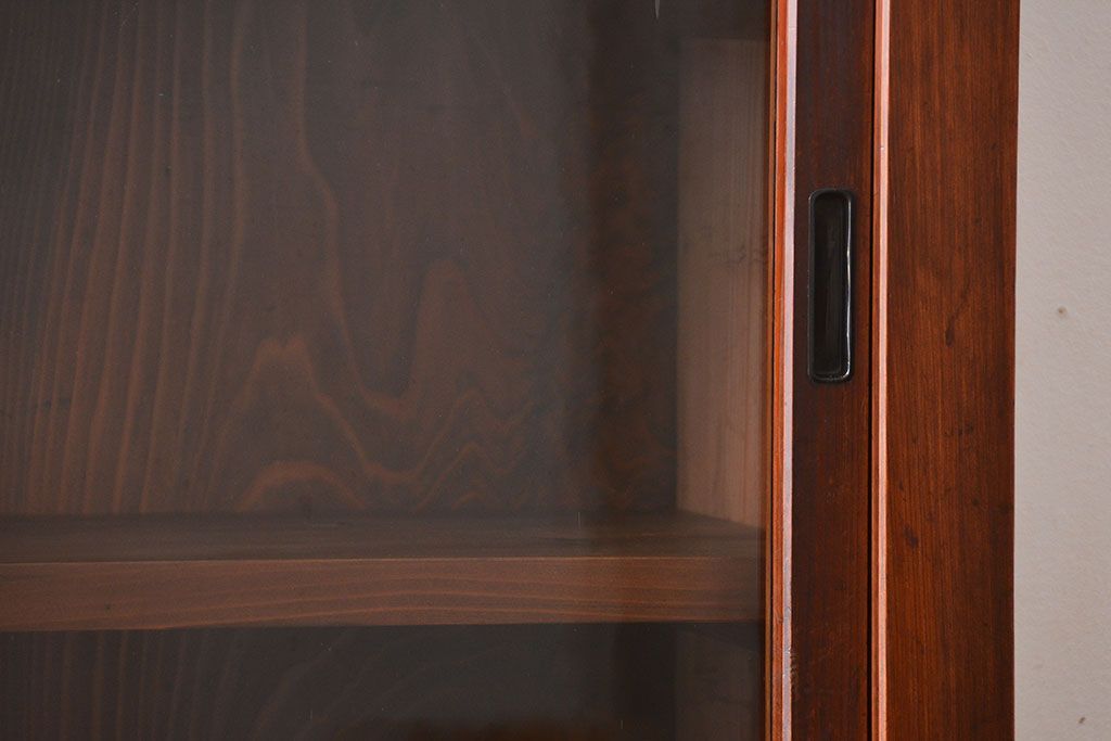 アンティーク家具　和製アンティーク　古い木製の引き戸付き大きな薄型収納棚