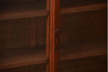 アンティーク家具　和製アンティーク　古い木製の引き戸付き大きな薄型収納棚