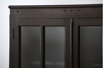 アンティーク家具　アンティーク　面取りガラス観音扉の引き出し2杯付き本箱