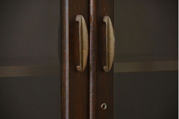 アンティーク家具　アンティーク　面取りガラス観音扉の引き出し2杯付き本箱