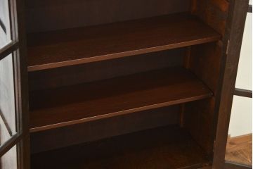 アンティーク家具　アンティーク　面取りガラス観音扉の引き出し2杯付き本箱