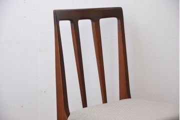 ヴィンテージ家具　北欧ビンテージ　ウォールナット材のシンプルでおしゃれなダイニングチェア(2)