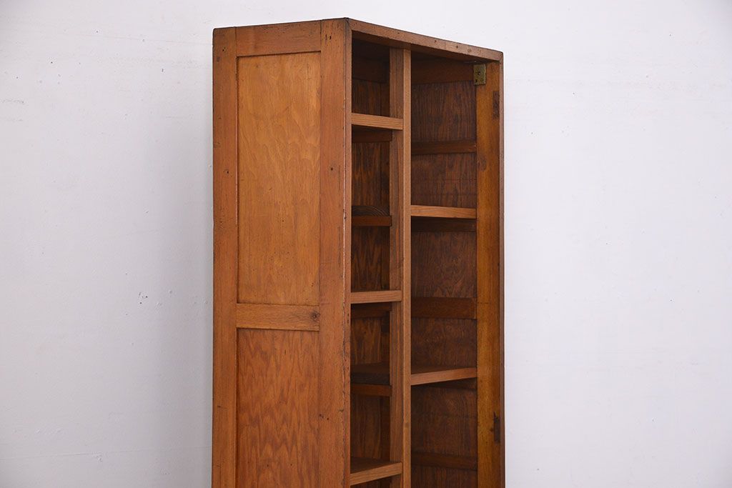 レトロ家具　アンティーク　棚の高さが自由自在!レトロな飾り棚