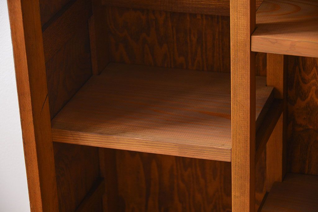 レトロ家具　アンティーク　棚の高さが自由自在!レトロな飾り棚