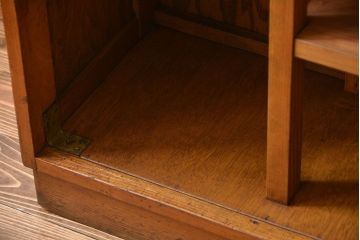 レトロ家具　アンティーク　棚の高さが自由自在!レトロな飾り棚