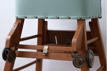 アンティーク家具　イギリスアンティーク　かわいい2WAYベビーチェア(チャイルドチェア、キッズチェア、ダイニングチェア、子どもイス、こども椅子、英国)(R-016219)