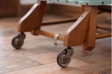 アンティーク家具　イギリスアンティーク　かわいい2WAYベビーチェア(チャイルドチェア、キッズチェア、ダイニングチェア、子どもイス、こども椅子、英国)(R-016219)