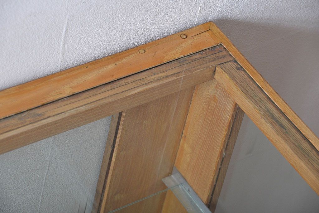 アンティーク家具　アンティーク　古いナラ材の大きな脚付きガラスケース(1)