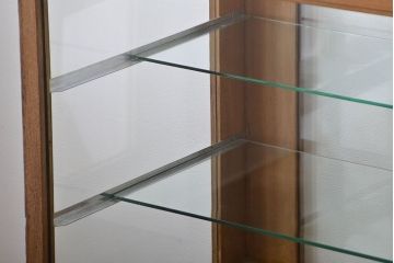 アンティーク家具　アンティーク　古いナラ材の大きな脚付きガラスケース(1)