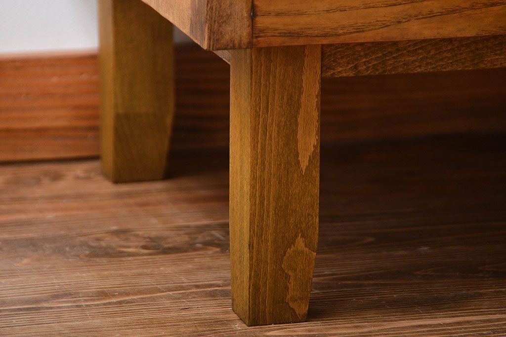 アンティーク家具　アンティーク　古いナラ材の大きな脚付きガラスケース(1)