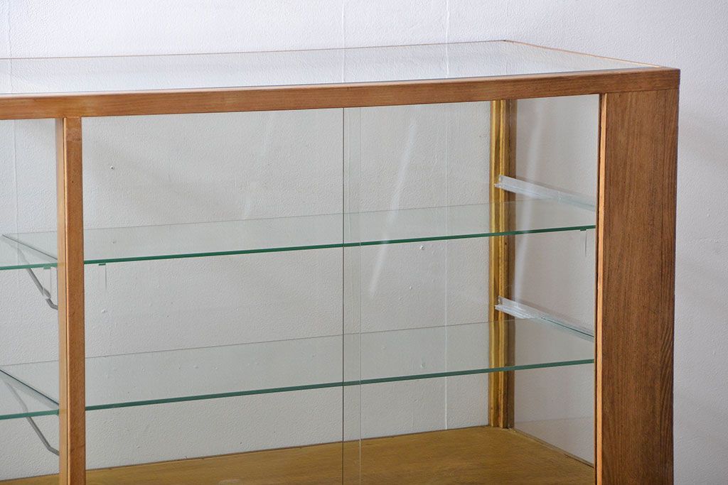 アンティーク家具　アンティーク　古いナラ材の大きな脚付きガラスケース(1)