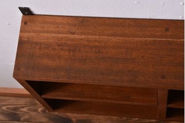 アンティーク家具　アンティーク　シンプルでナチュラルなマス目壁掛け飾り棚