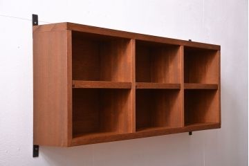 アンティーク家具　アンティーク　シンプルでナチュラルなマス目壁掛け飾り棚