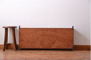 アンティーク家具　アンティーク　シンプルでナチュラルなマス目壁掛け飾り棚