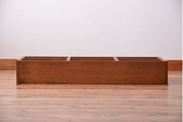 アンティーク家具　アンティーク　シンプルでナチュラルなマス目壁掛け飾り棚