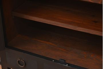 アンティーク家具　アンティーク　和モダン　艶消しブラック塗装のガラス戸水屋箪笥