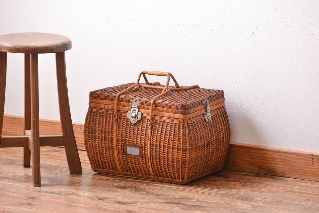 アンティーク雑貨　アンティーク　レトロでかわいいバスケット