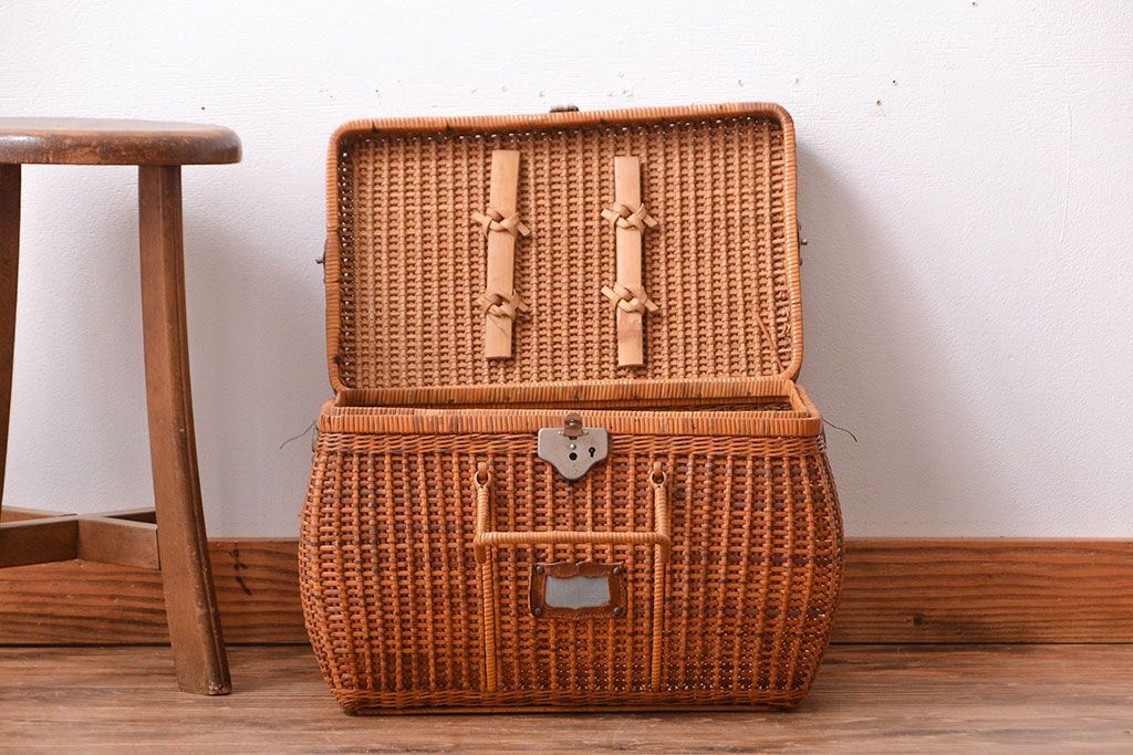 アンティーク雑貨　アンティーク　レトロでかわいいバスケット