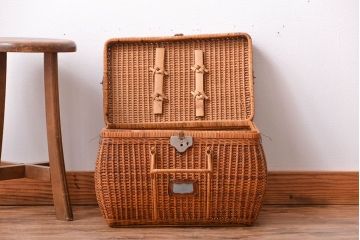 アンティーク雑貨　アンティーク　レトロでかわいいバスケット