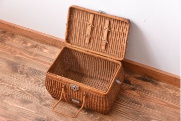 アンティーク雑貨　アンティーク　レトロでかわいいバスケット