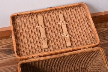 アンティーク雑貨　アンティーク　レトロでかわいいバスケット